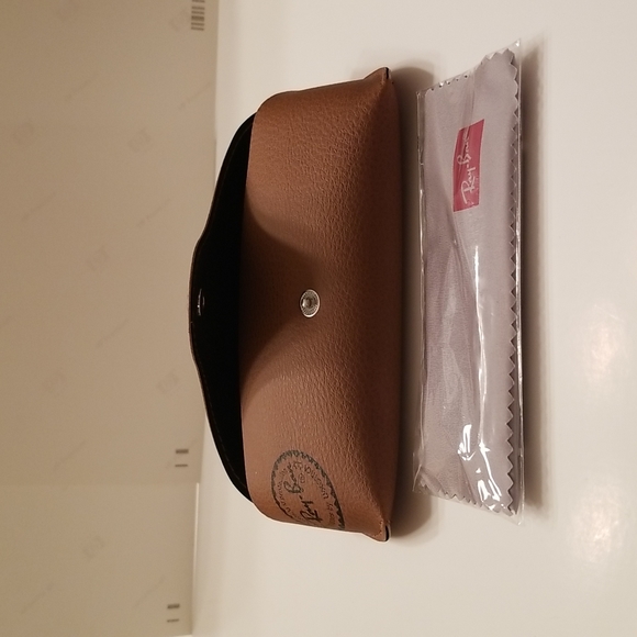 Ray-Ban Sunglass Case - Picture 5 of 5